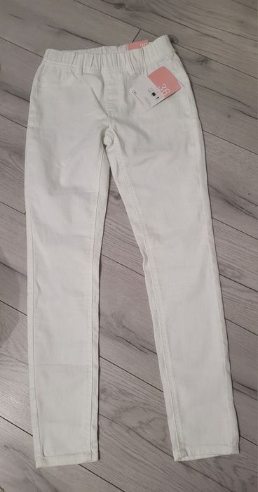 Nowe białe spodnie damskie 36