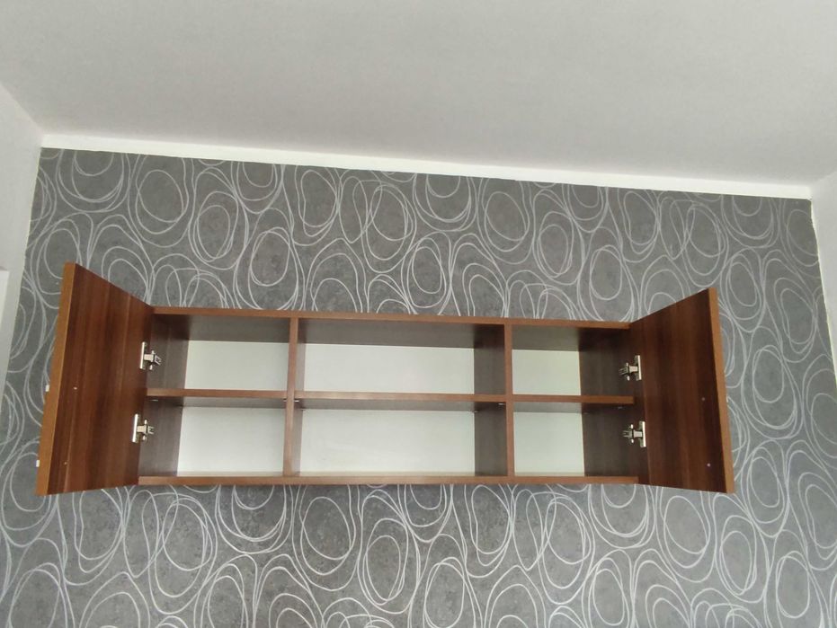 Szafka wisząca drewniana