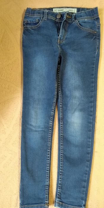 Брюки, штани, джинси на дівчинку