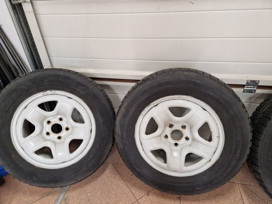 Opony Nokian z felgami