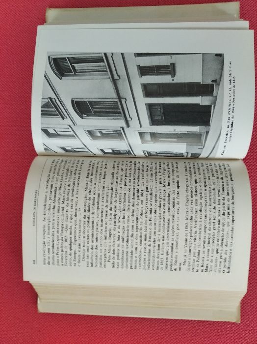 Livros de filosofia Descartes, Fédon, Snow, Platão, Marx, etc