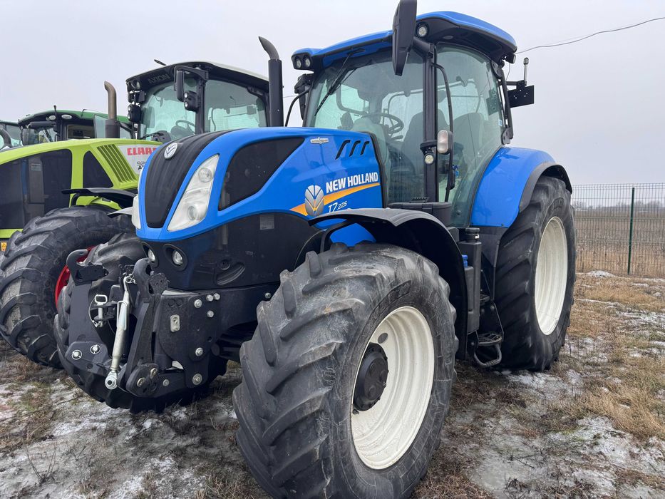 Продаж New Holland T 7.225