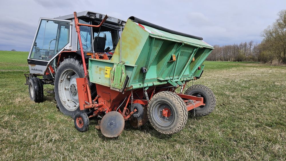 Sadzarka 4 rzędowa z bunkier  euro leger, unia kora remprodex