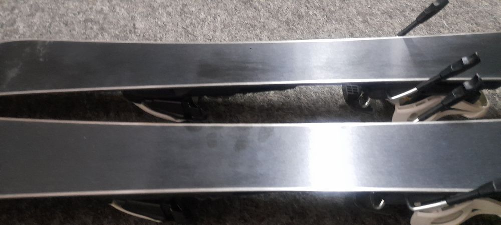 Narty Twin Tip VOLKL LEDGE Jr 88cm freestyle