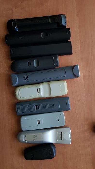 Piloty do Telewizorów,  DVD i Innych urządzeń-