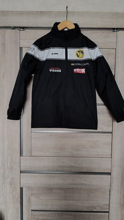 Вітровка Jako на хлопчика зріст 152 нова