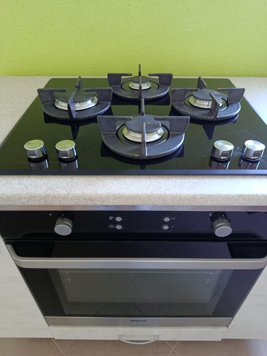 Комплект  духовий шкаф + газова поверхня
