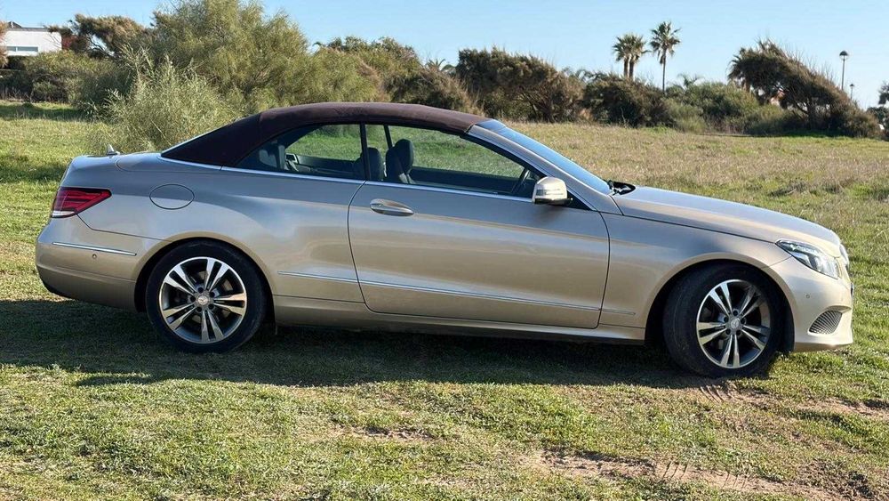 Mercedes E220 carro em ótimo estado