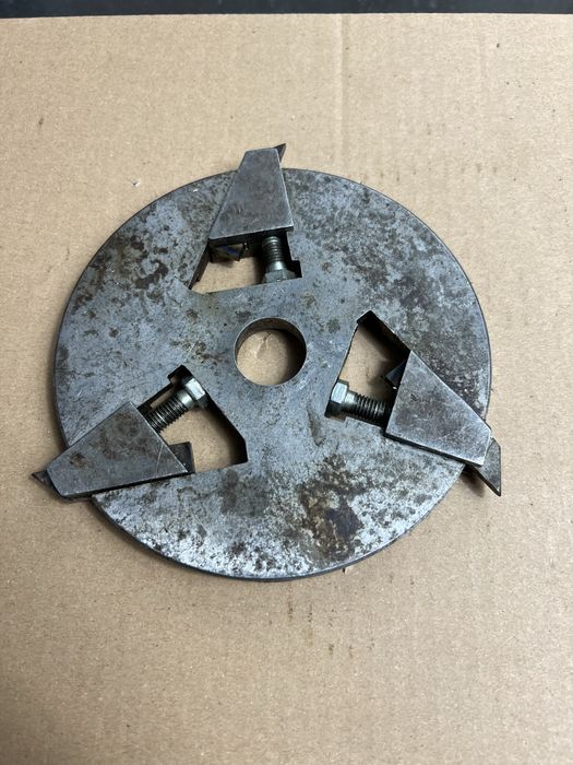 Frez stolarski do obróbki drewna