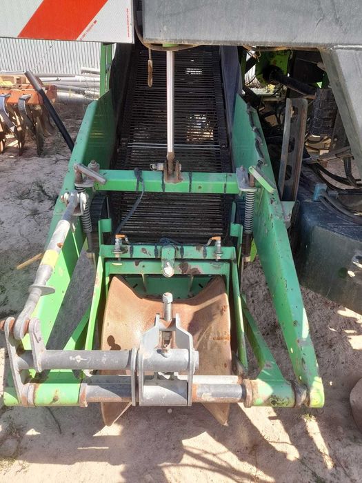 Colhedora de Batatas AVR Spirit 6100