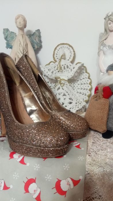 Primark cudne złote szpilki rozm 39