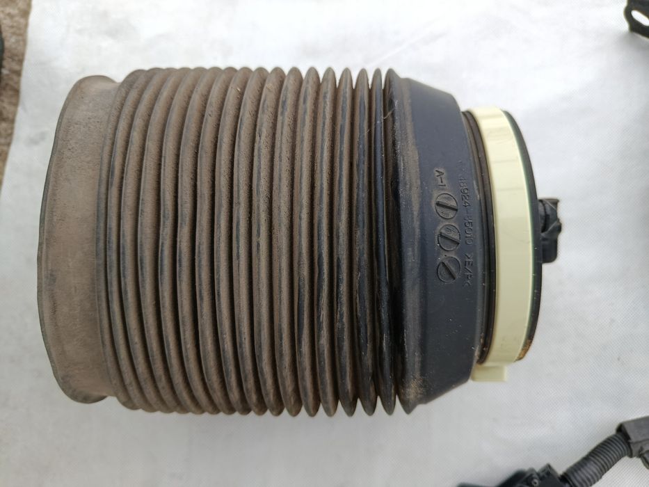 Пневмобаллон Lexus GX 470  Toyota Prado 120 ресивер актуатор пневмо