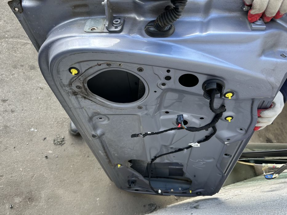 Drzwi Audi A3 8P LY7H Prawe 3 drzwi