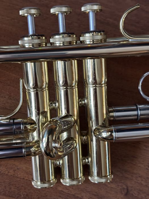 Trąbka eastman ETR 324