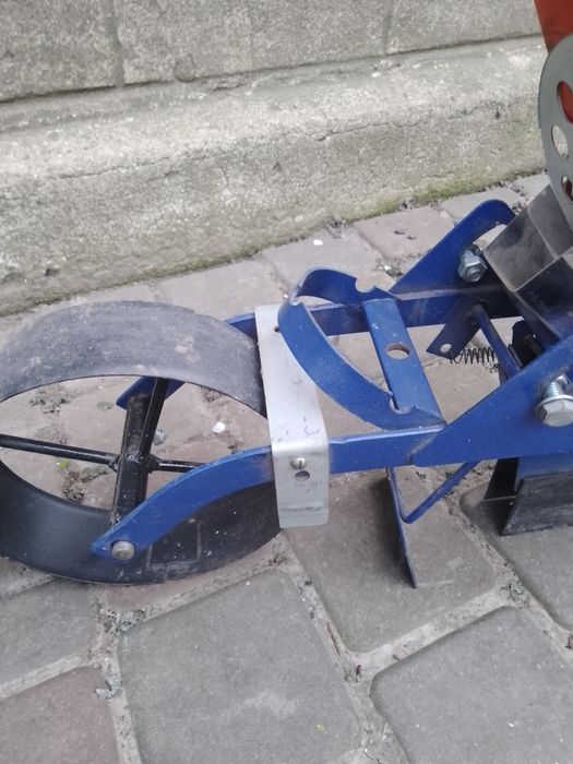 Сівалка ручна для невеликих  площ