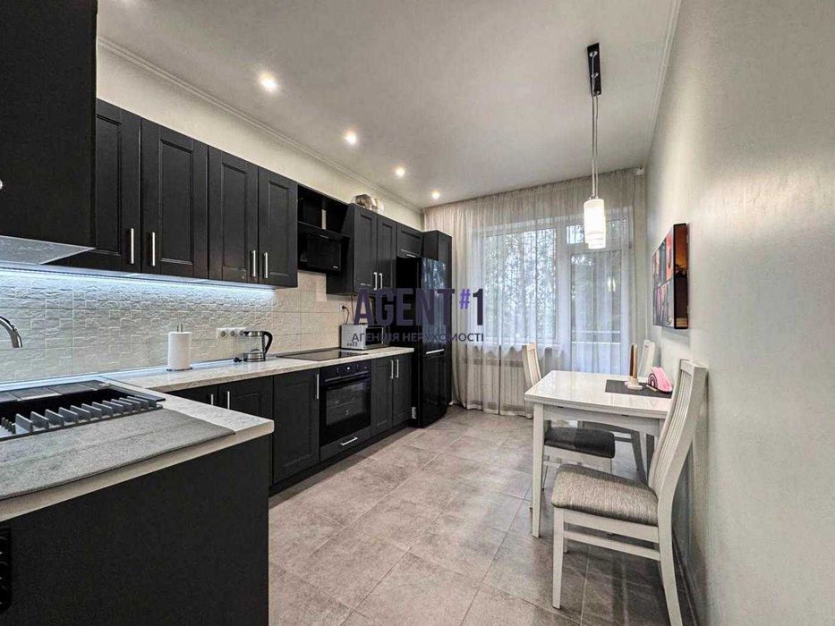 Продаж ЖК Family , 1кімнатна квартира 42.8 кв.м , вул.Тополева 6 в с.Гатне