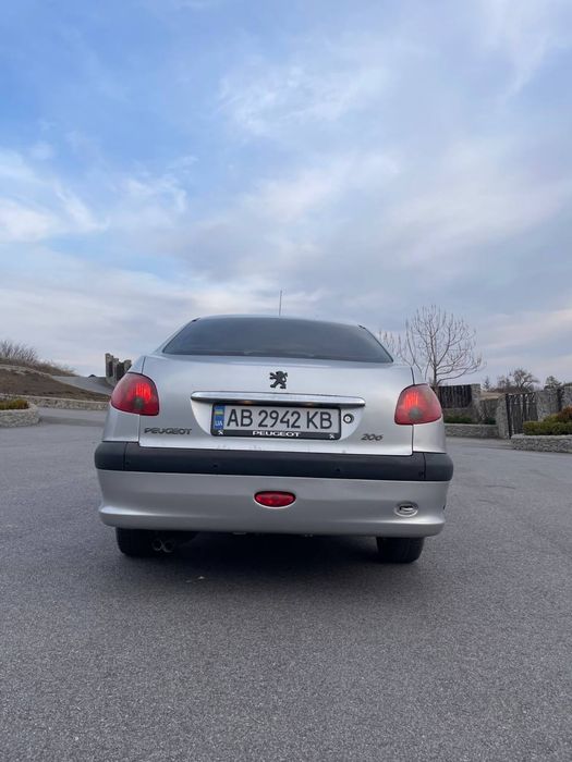 Пежо 206 2007р 1.4 бенз