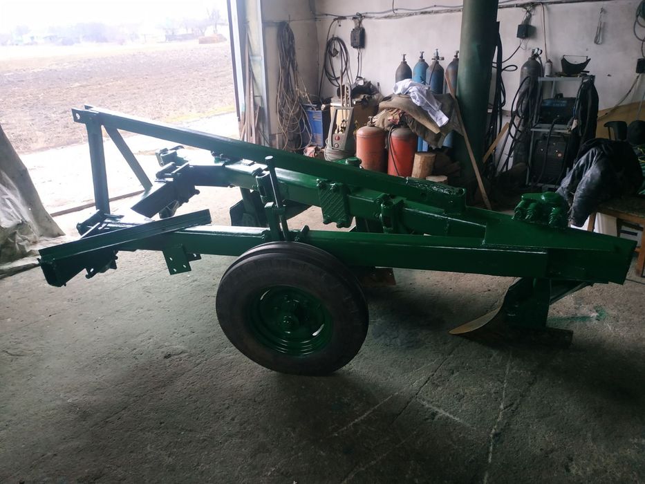 Продам плуг пня 3 -40