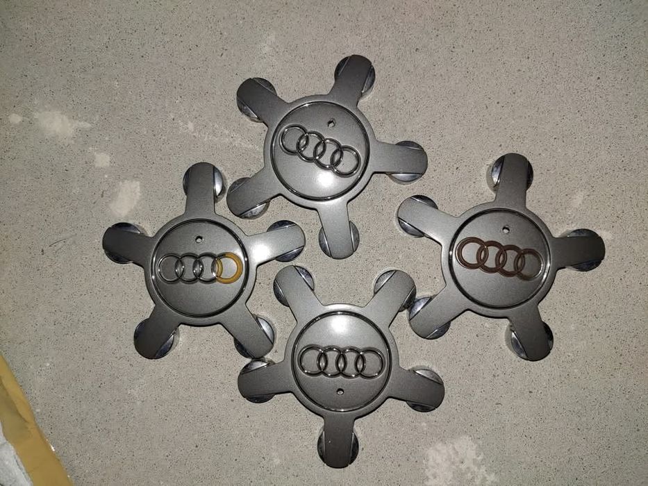 Felgi OE Audi R16 7,5J proste, nie naprawiane.