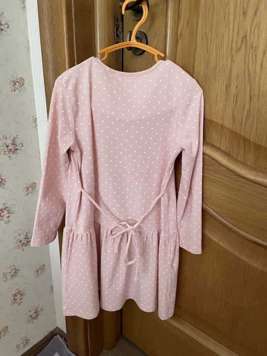 Плаття Deloras 122, персикового кольору, стан нового