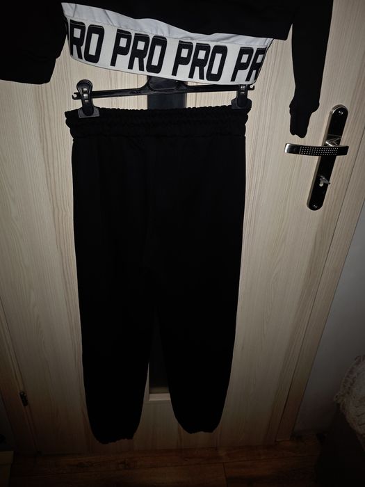 Dres czarny roz s