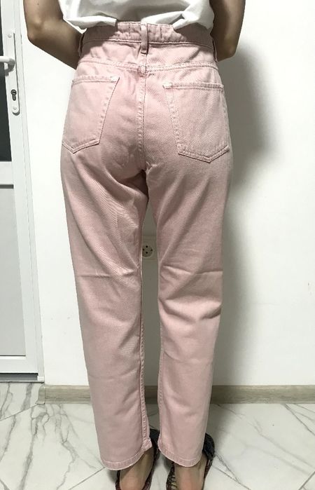 Джинсы для девушки