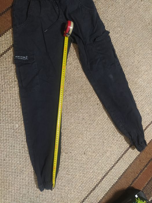 брюки на підлітка.