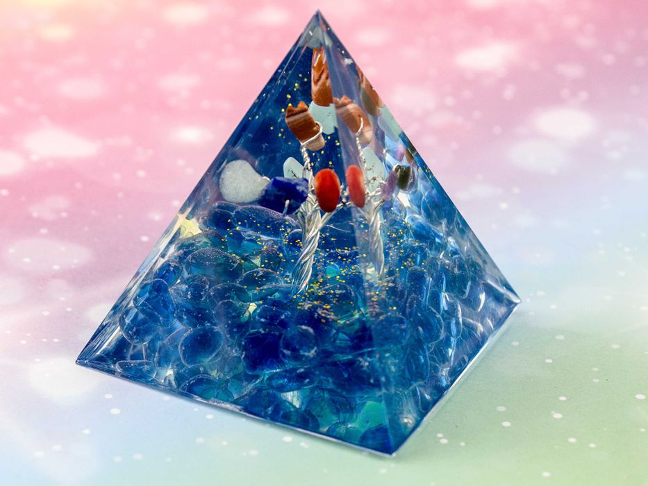 Piramida Orgonitowa Koral Tygrysie Oko Ametyst Lazuryt Turkus 6cm