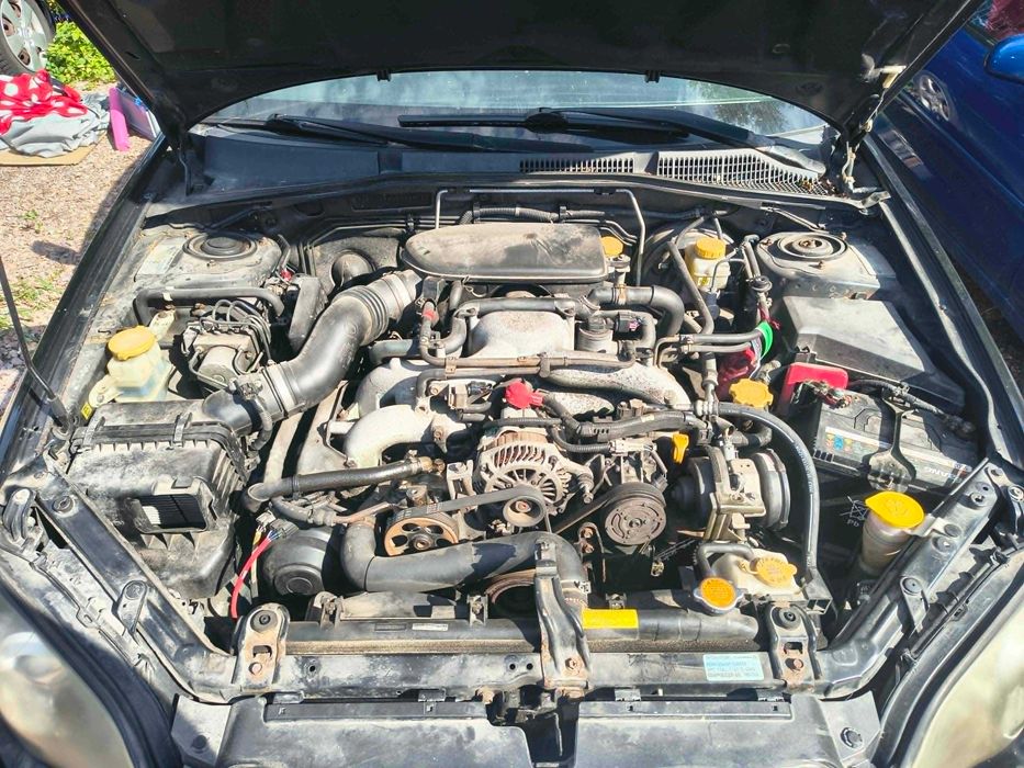 Subaru legacy IV kombi 4x4, uszkodzone