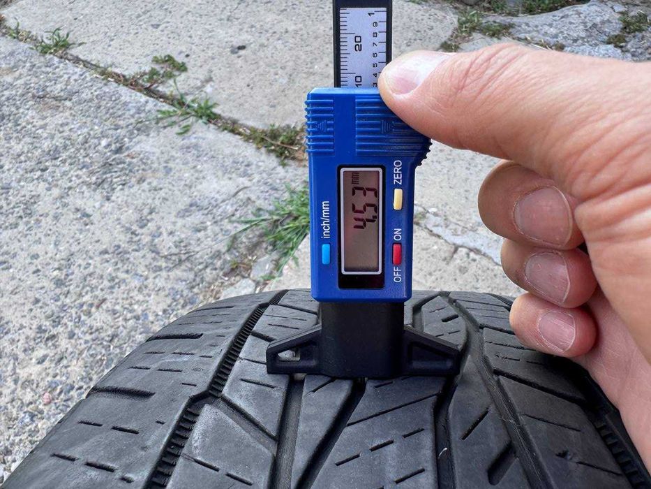 Шини 2 або 4 літні Continental Conti Cross Contact LX2