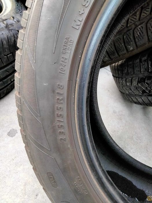 235 55 R18 Dunlop