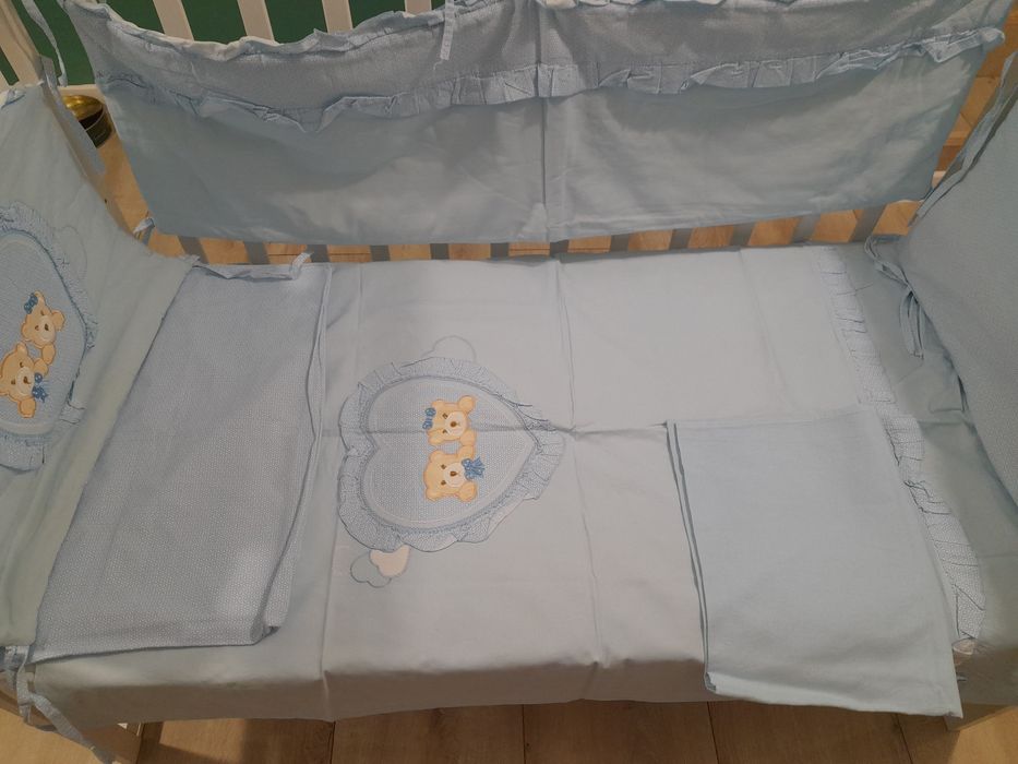 Постіль в ліжечко.  Набір з бортиками