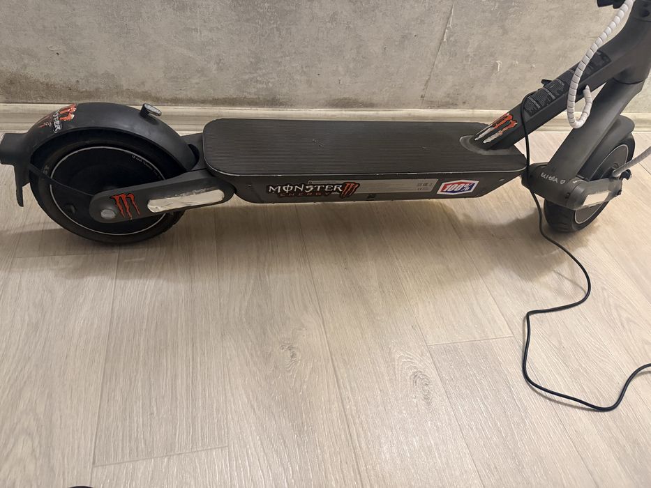 Продается електросамокат xiaomi 4 ultra