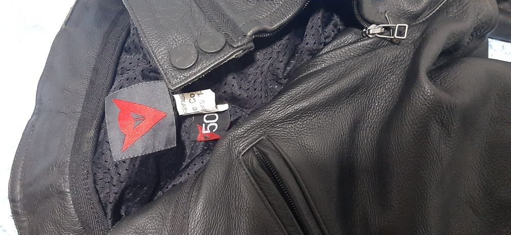 Calças Dainese de cabedal para moto com pouco uso