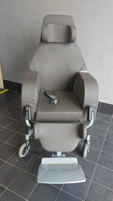 Cadeira de Repouso c/ rodas