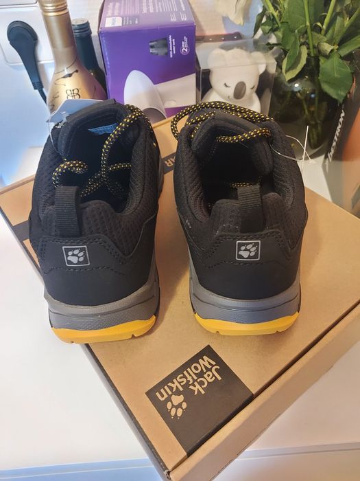 Фирменные оригинал кроссовки Jack Wolfskin демисезонные