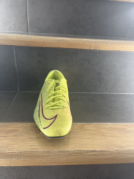 Vapor 13 Academy MDS AG Black/Yellow