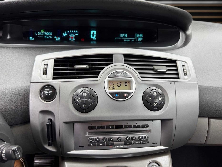 Renault Scénic Exclusive 1.5dCi Full Extras c/Garantia - 104€ p/mês