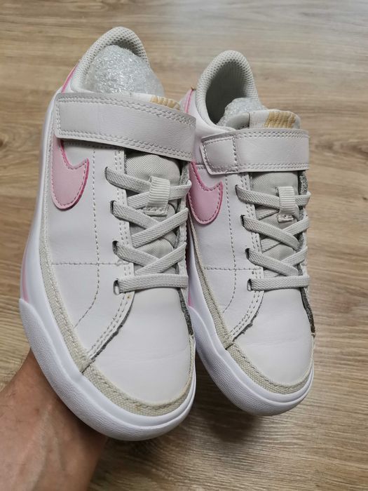 Продам кросівочки Nike Court Legace 30 розміру.