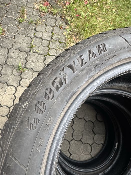 Opony zimowe goodyear 235/50/18