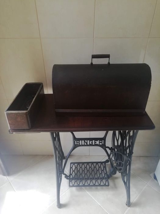 Relíquia Singer 1922 – Modelo 127K c/ Móvel e Pedal Original (104 Anos