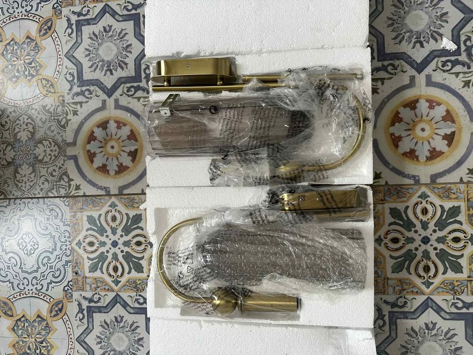 2x kinkiet Light Prestige 
Prestige -ztote, eleganckie - 200