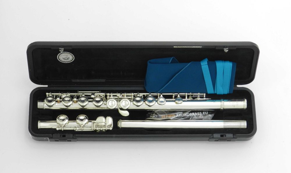 Flet poprzeczny Yamaha YFL-211 SII Made in Japan Po kapitalnym remoncie DR22-256