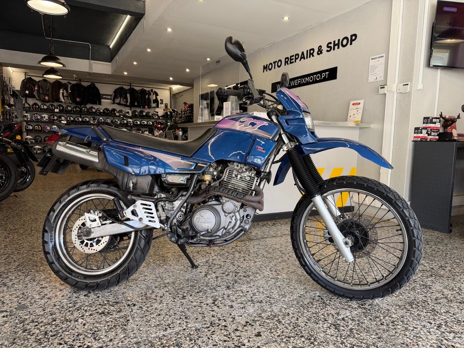 Yamaha XT 600 E Recentemente revisionada Moto de Cliente