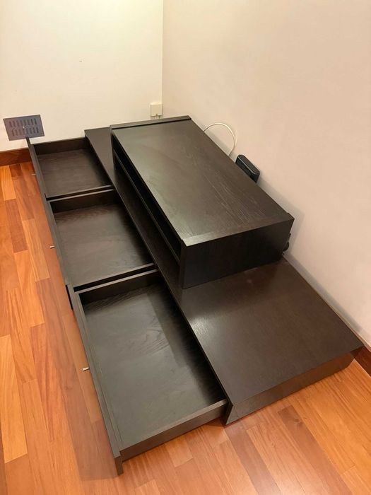 Móvel de TV (madeira maciça - wengué)