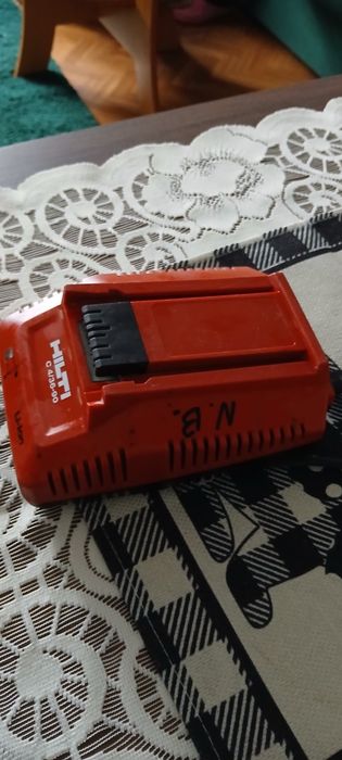 Ładowarka hilti C 4/36-90