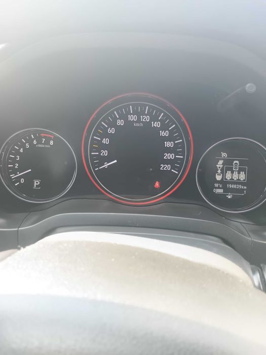 Honda HR-V Executive 1.5 V-TEC 130KM