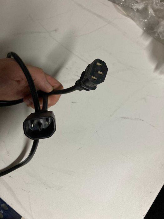 Кабель живлення C13 - C14 (для підключення безперебійника)