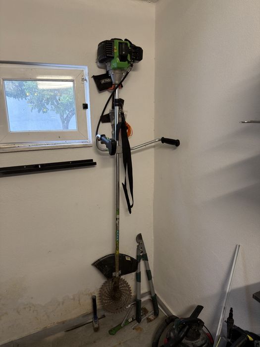 Roçadora saurium  gasolina