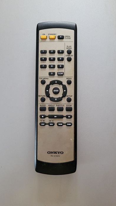 ONKYO DVD player + колекція дисків DVD
